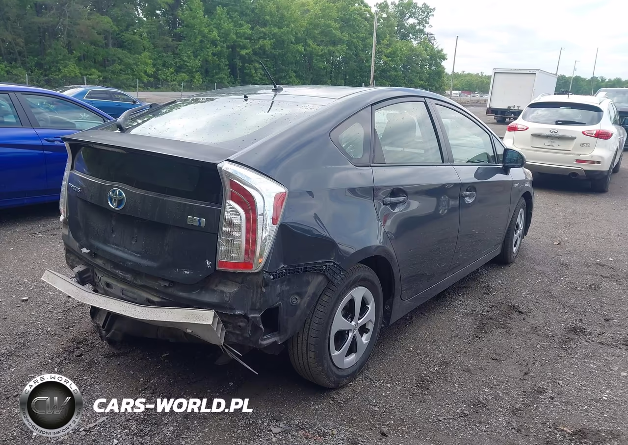 2012 Toyota Prius Two VIN:JTDKN3DU3C1521656 - 4