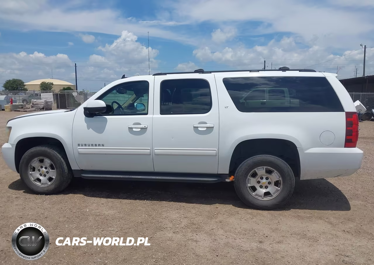 2011 Chevrolet Suburban 1500 Lt1 VIN:1GNSCJE01BR104937 - 13