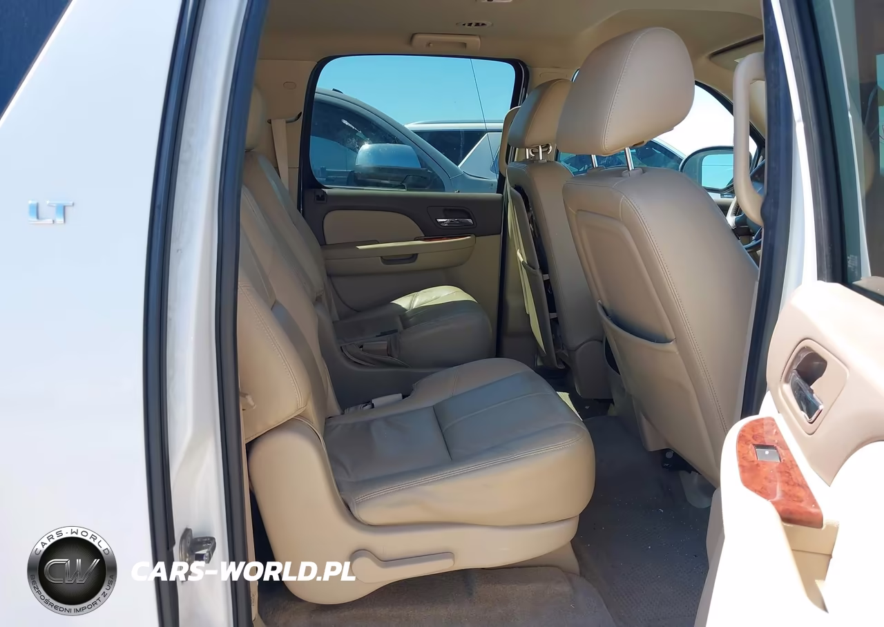 2011 Chevrolet Suburban 1500 Lt1 VIN:1GNSCJE01BR104937 - 8
