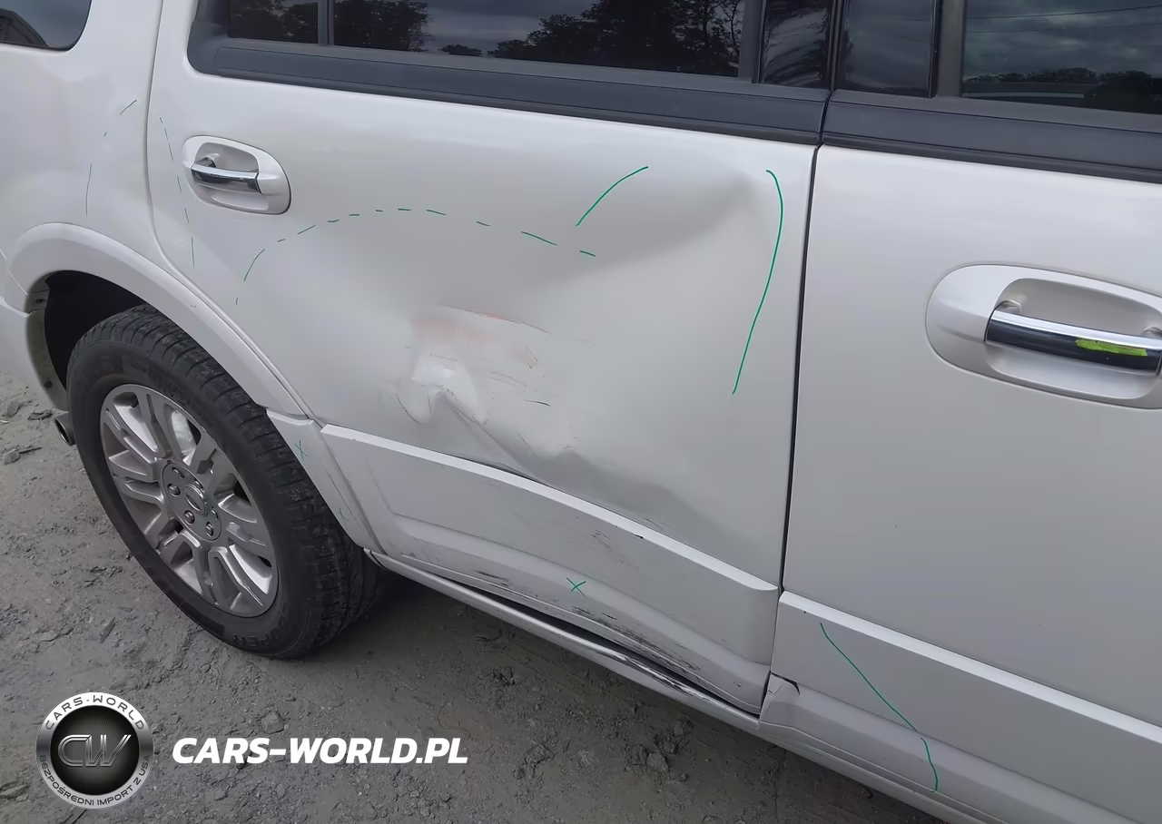 2014 Ford Expedition Limited VIN:1FMJU1K52EEF10301 - 6