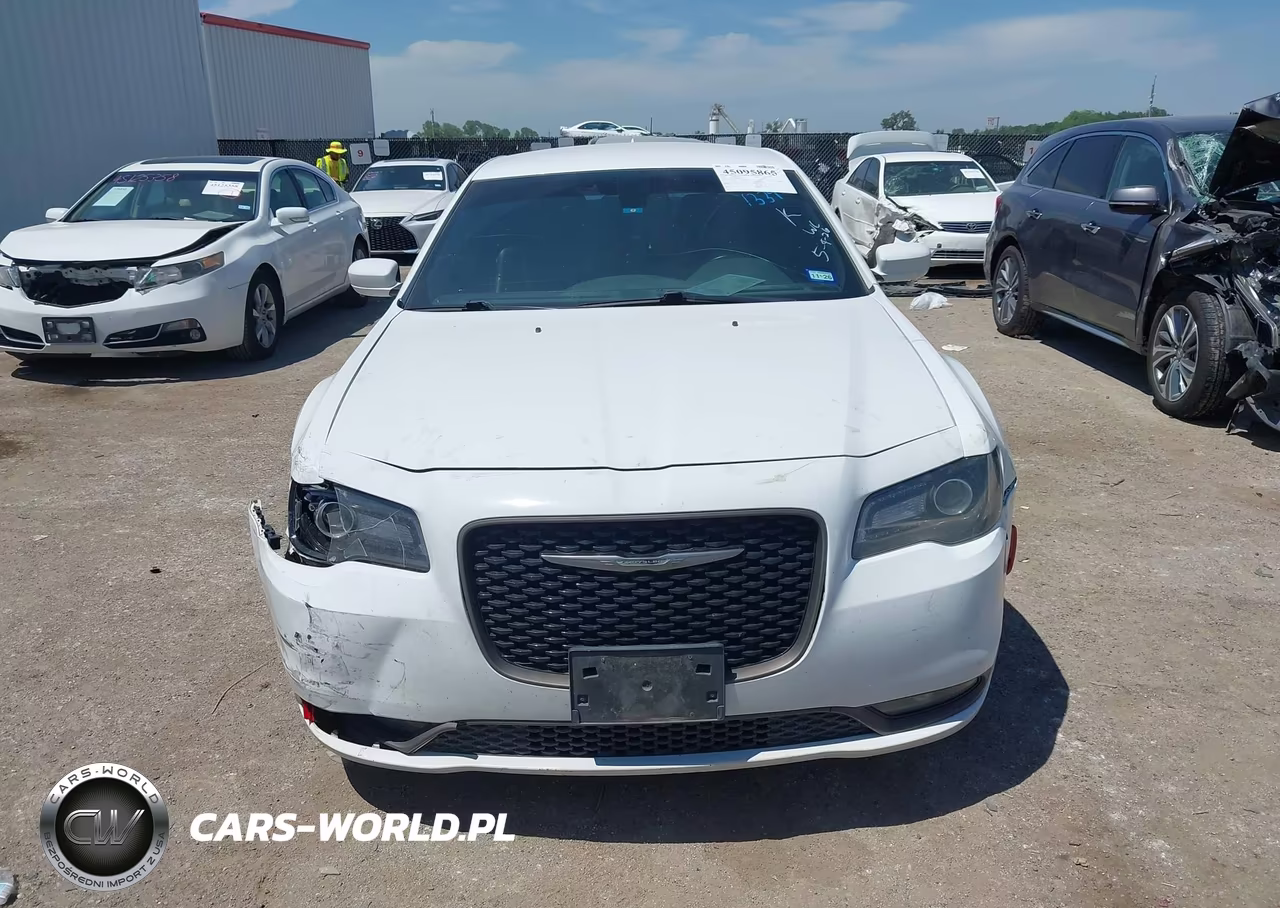 2016 Chrysler 300 300S Alloy Edition VIN:2C3CCAGG3GH262179 - 13