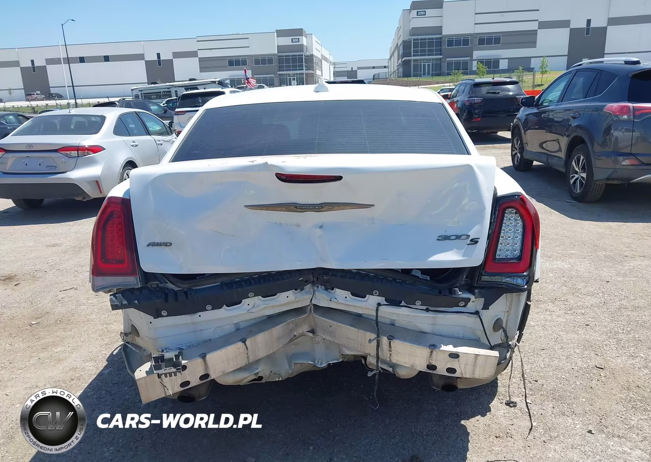 2016 Chrysler 300 300S Alloy Edition VIN:2C3CCAGG3GH262179 - 17