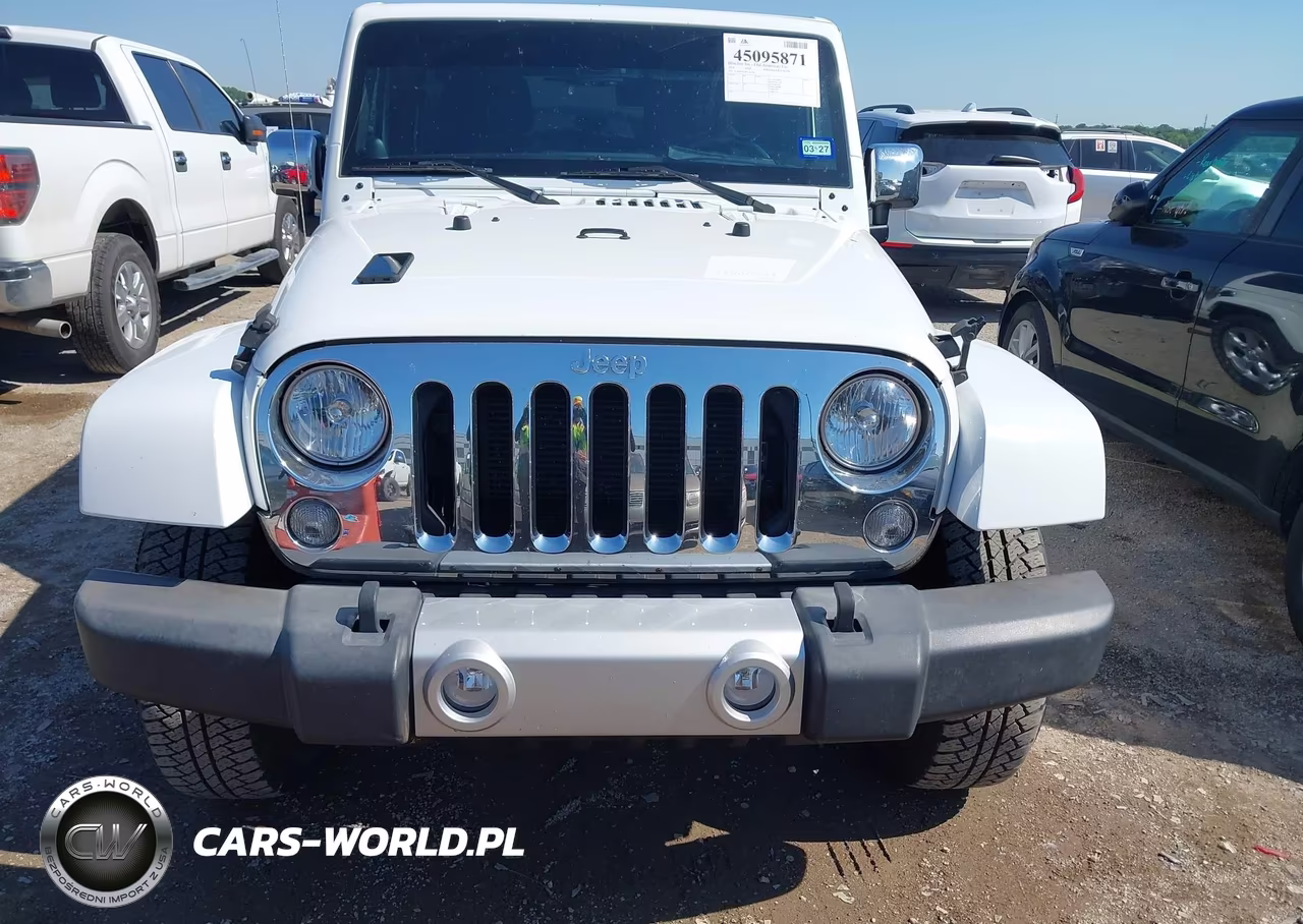 2014 Jeep Wrangler Unlimited Sahara VIN:1C4BJWEG0EL164790 - 12