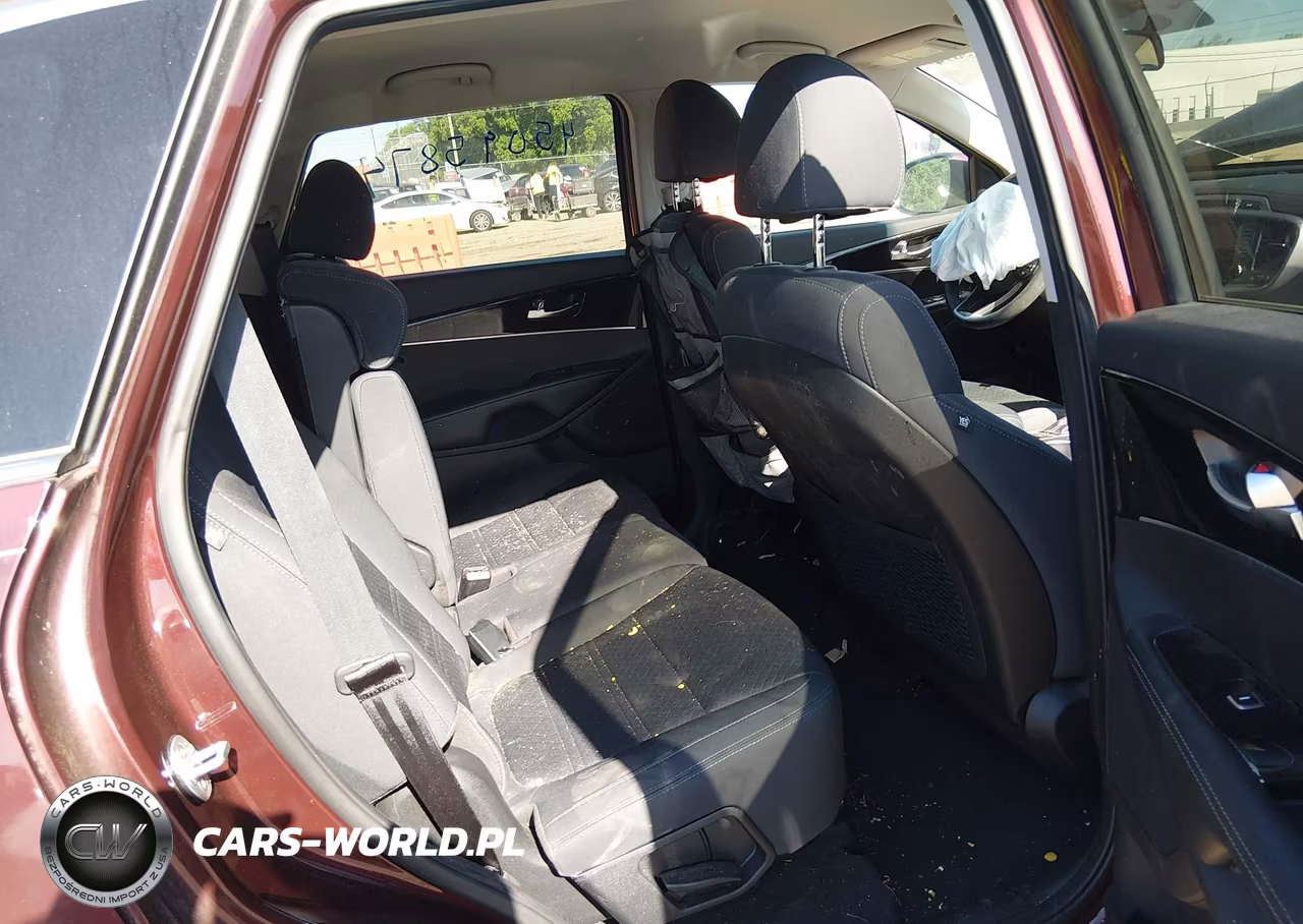 2018 Kia Sorento 2.4L Lx VIN:5XYPG4A30JG345728 - 8