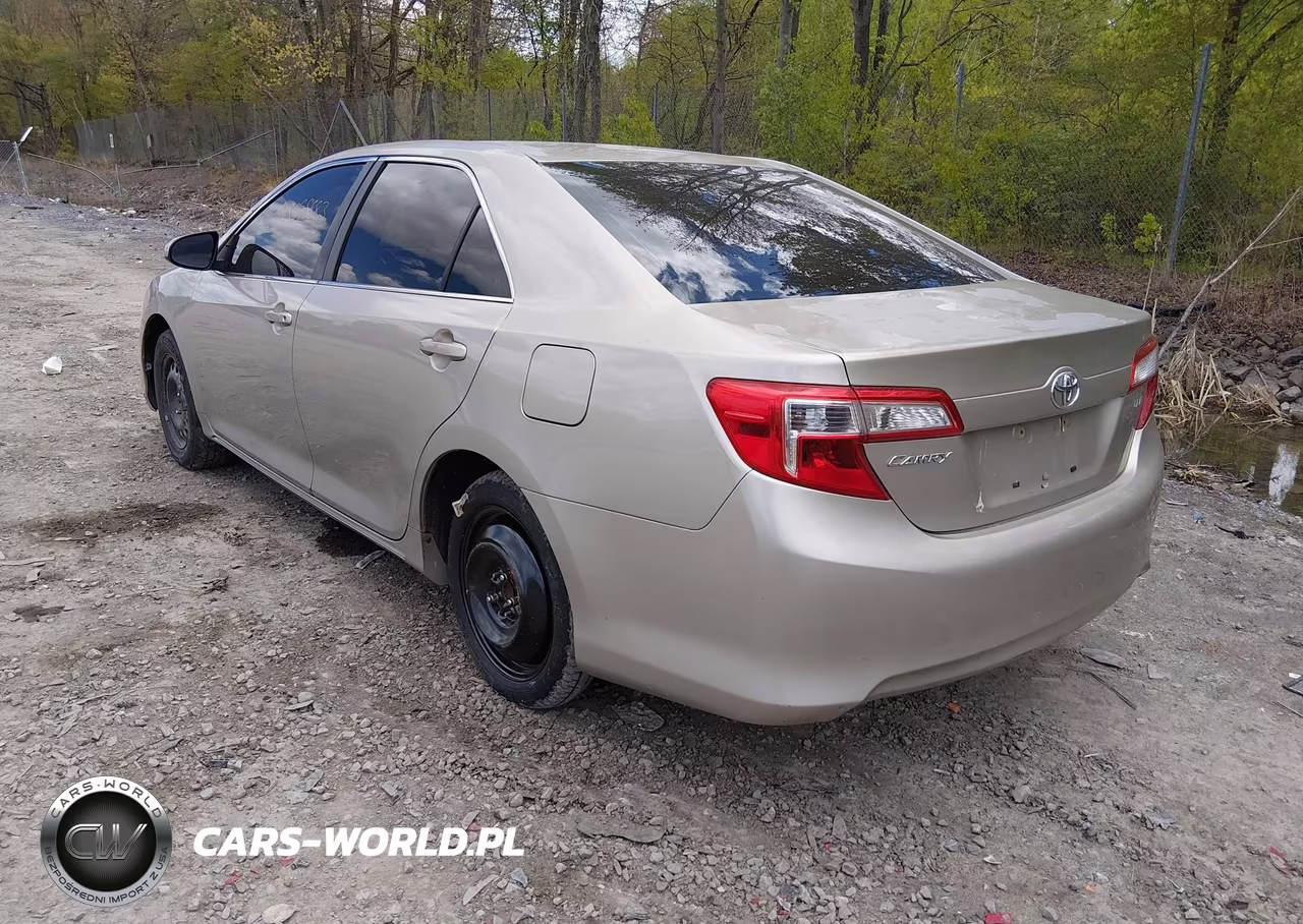 2013 Toyota Camry Le VIN:4T1BF1FK2DU701347 - 3