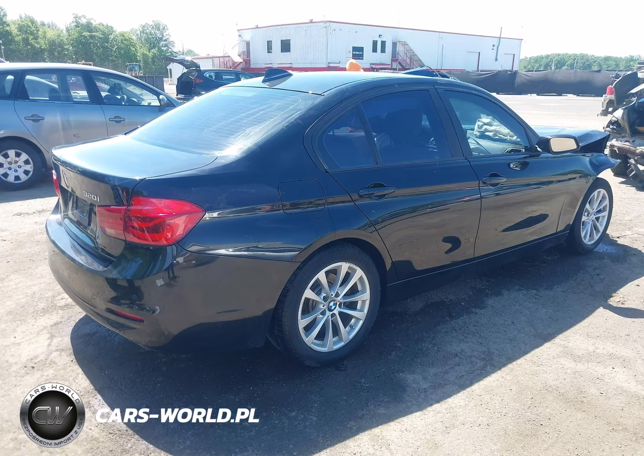 2016 BMW 320I xDrive VIN:WBA8E5G50GNT41962 - 4