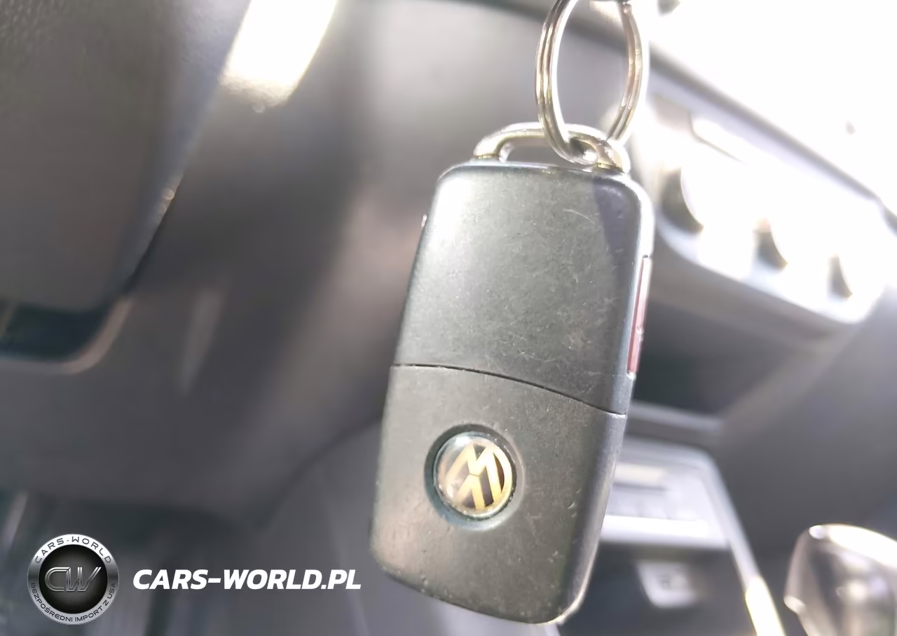 2016 Volkswagen Tiguan S VIN:WVGAV7AX6GW572350 - 11