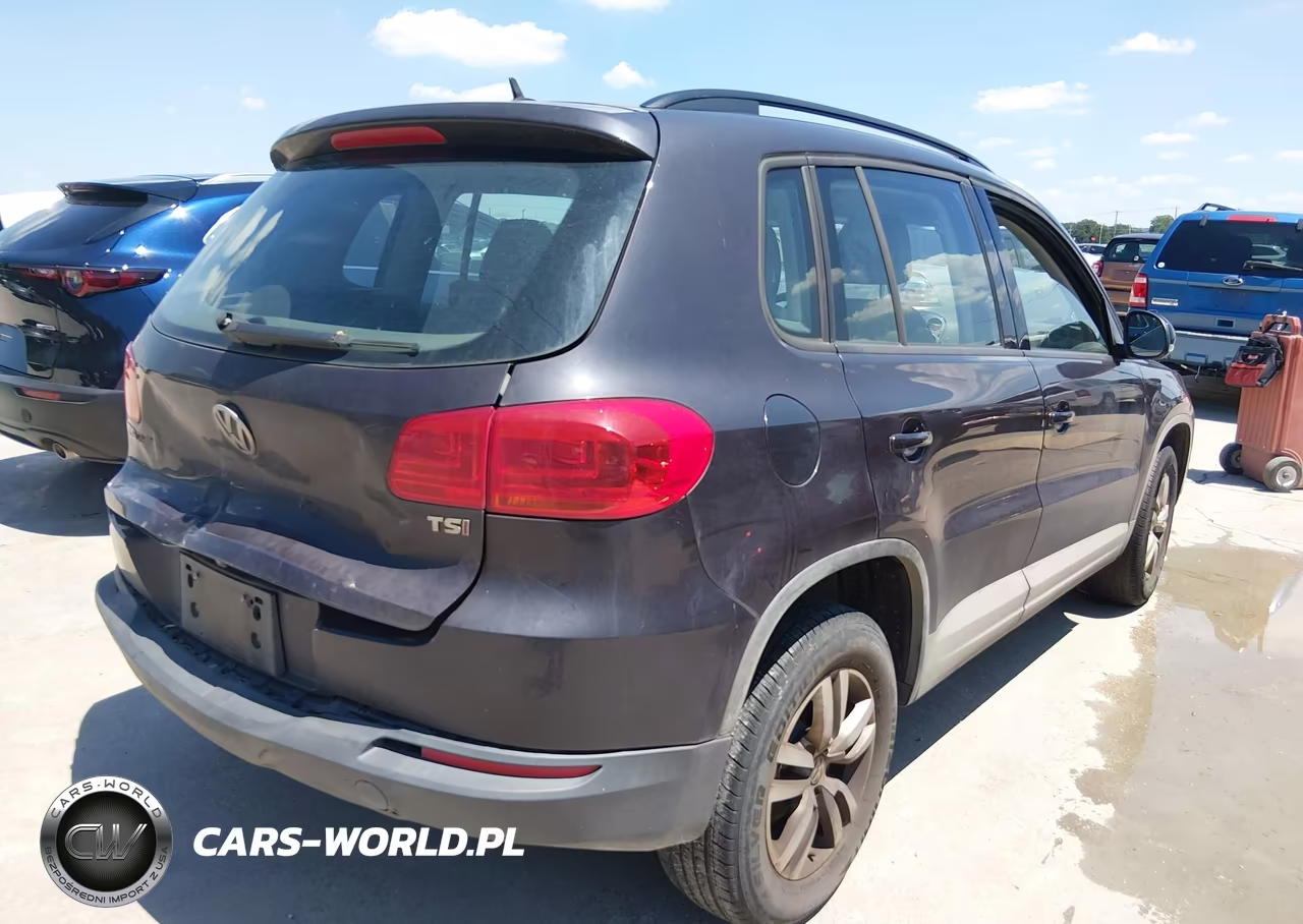 2016 Volkswagen Tiguan S VIN:WVGAV7AX6GW572350 - 4