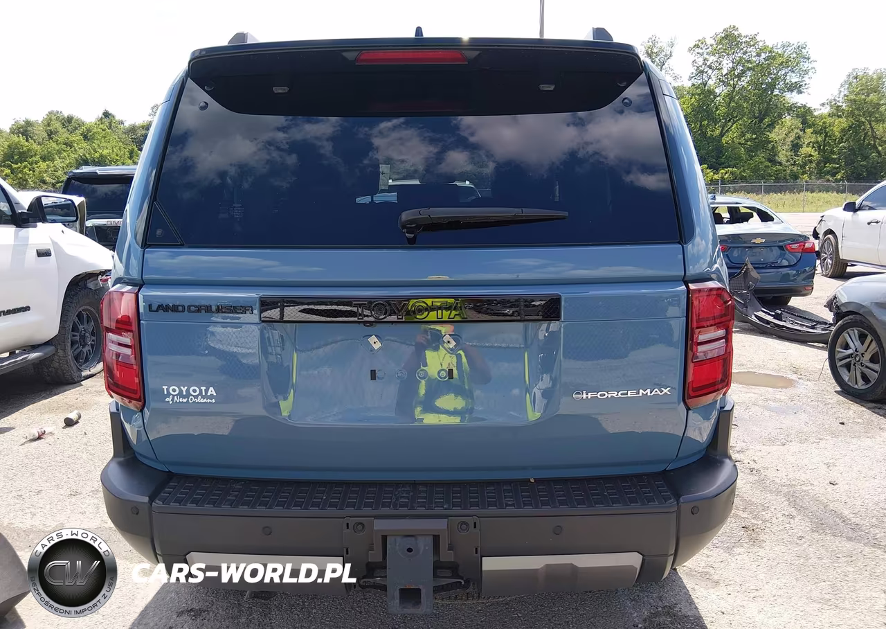 2025 Toyota Land Cruiser VIN:JTEABFAJ5SK040134 - 16