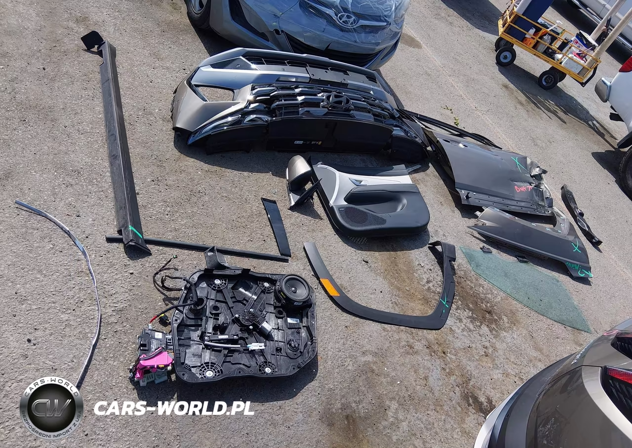 2025 Hyundai Tucson Hybrid Limited VIN:KM8JEDD13SU379762 - 12