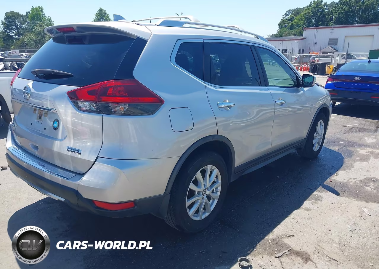 2019 Nissan Rogue S VIN:JN8AT2MT7KW266390 - 4