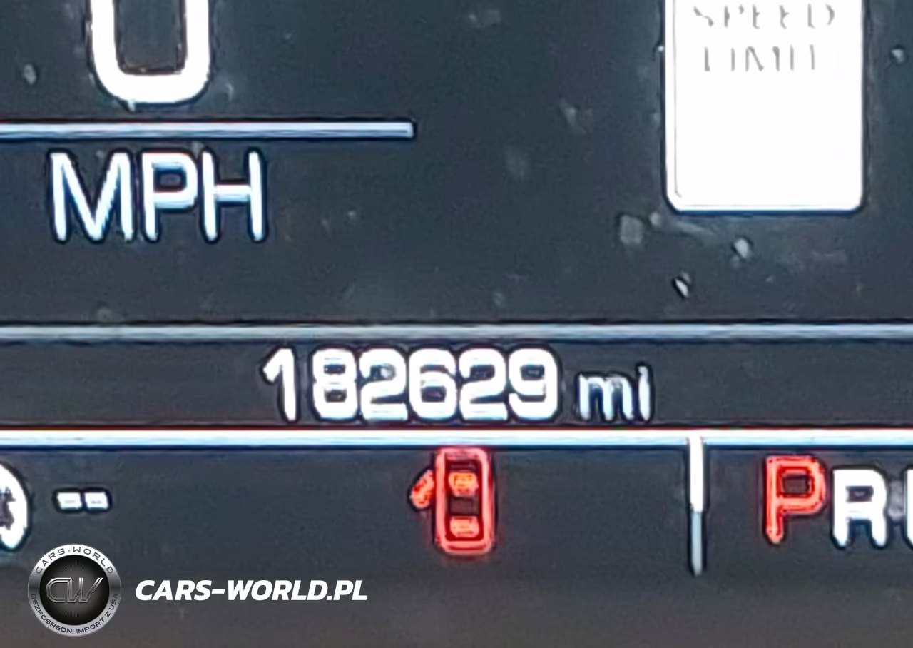 2018 Chevrolet Equinox Premier VIN:3GNAXWEX9JL313858 - 15