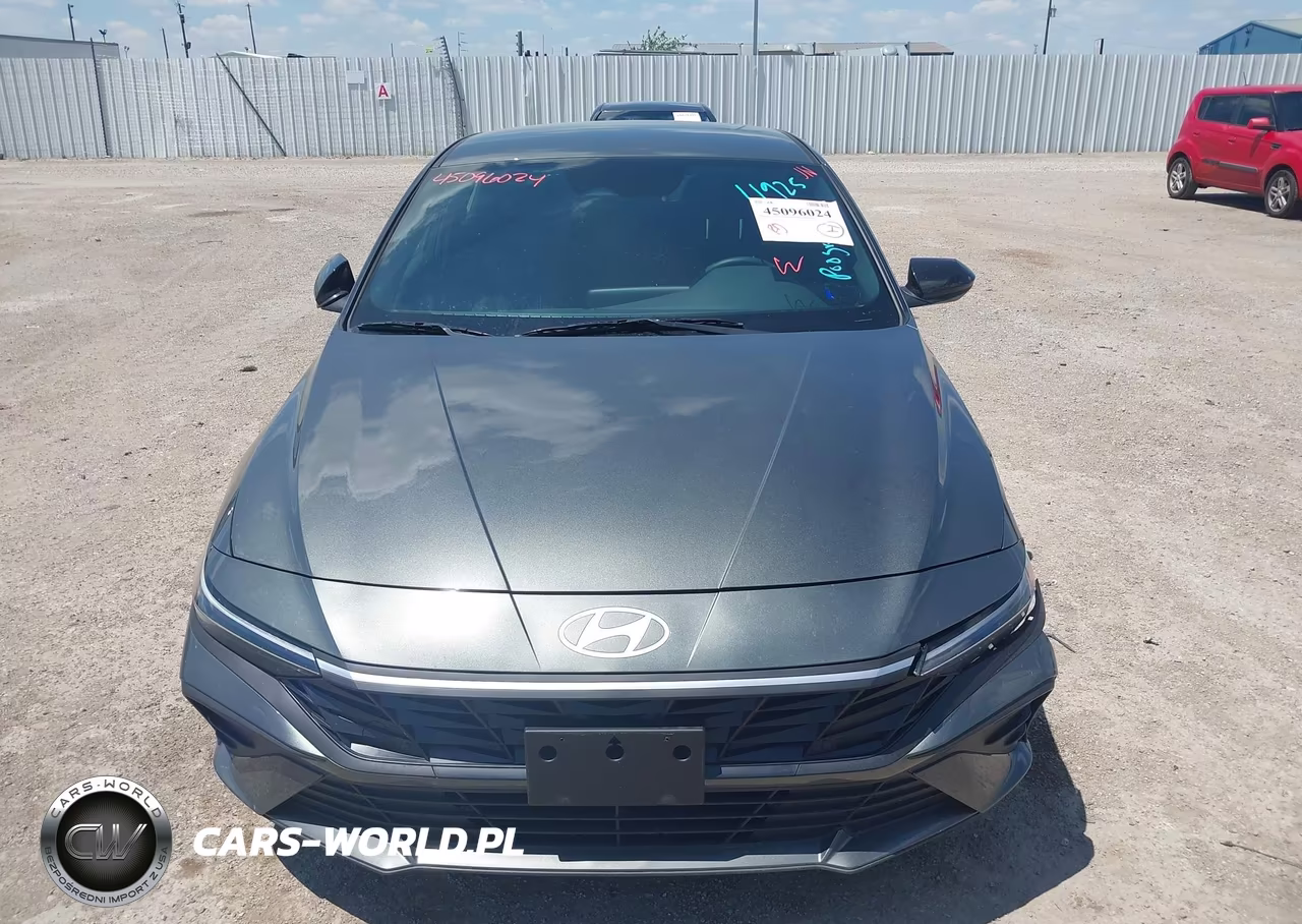 2026 Hyundai Elantra Sel Sport VIN:KMHLM4DG2TU177352 - 12