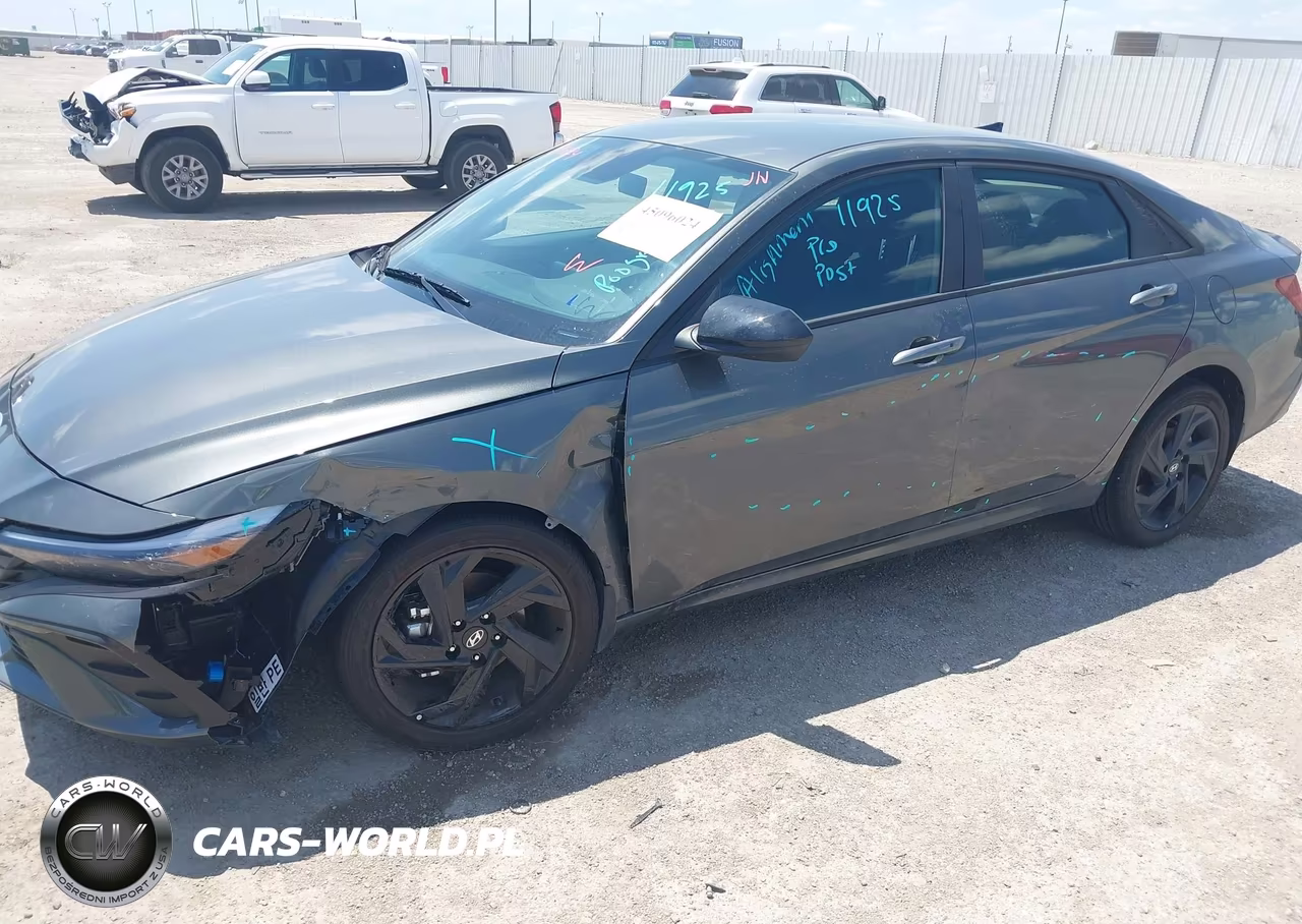 2026 Hyundai Elantra Sel Sport VIN:KMHLM4DG2TU177352 - 6