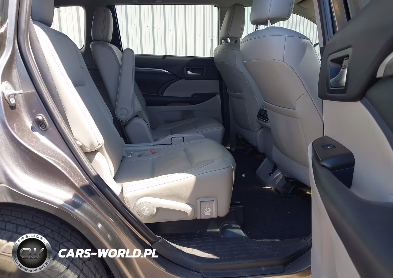2019 Toyota Highlander Limited Platinum VIN:5TDDZRFH2KS933942 - 8