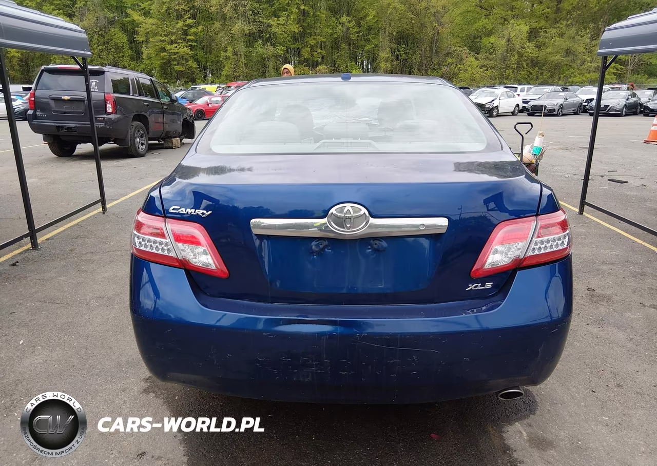 2011 Toyota Camry Xle VIN:4T4BF3EKXBR161150 - 16