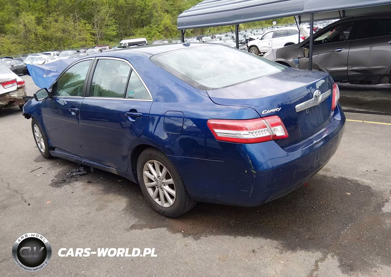 2011 Toyota Camry Xle VIN:4T4BF3EKXBR161150 - 3