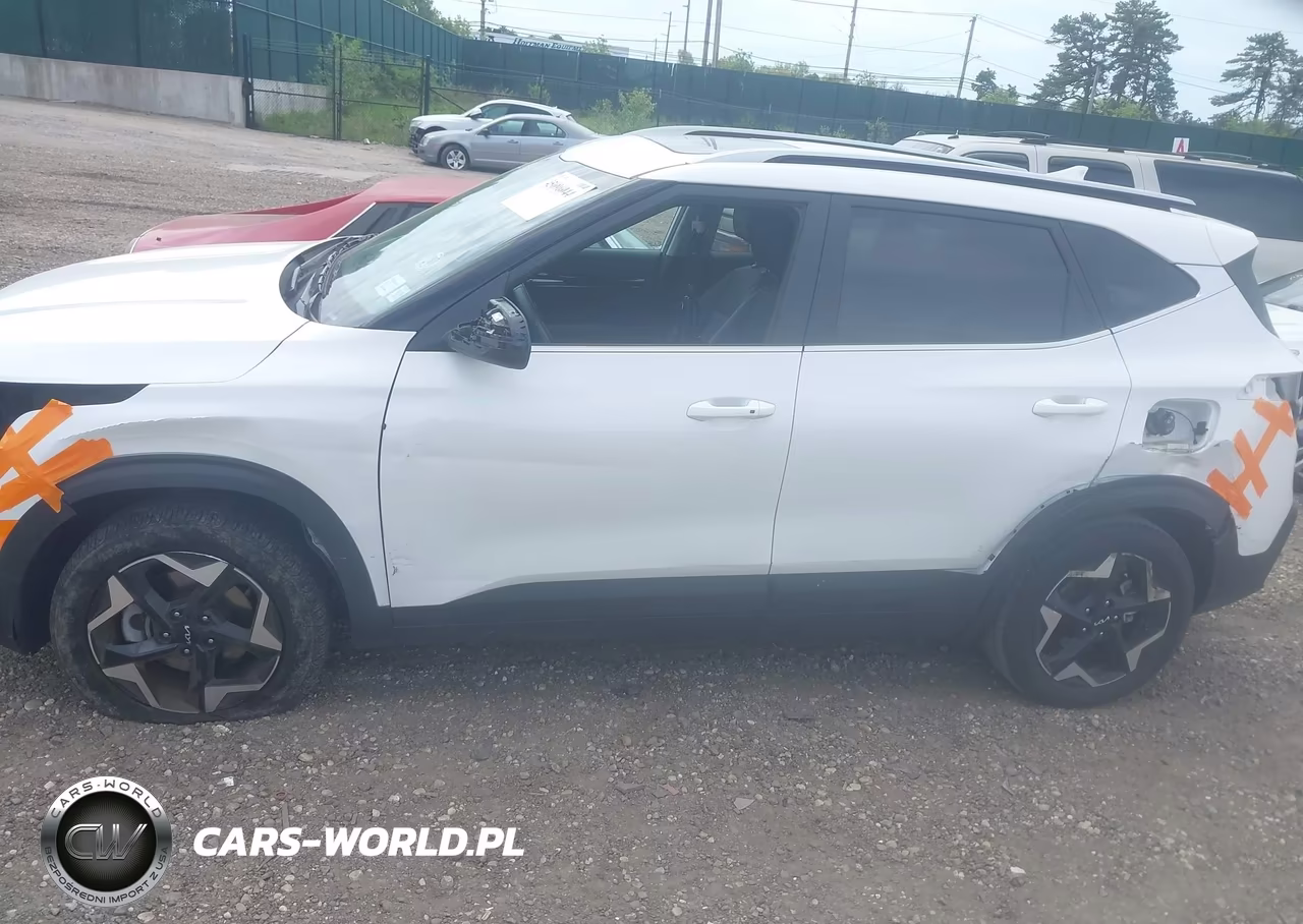 2025 Kia Seltos Ex VIN:KNDERCAA7S7678694 - 14