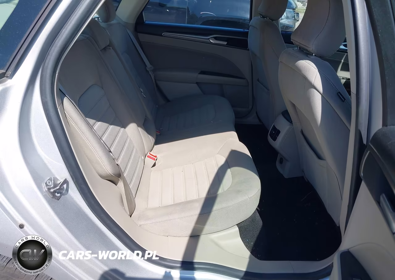 2019 Ford Fusion Hybrid Se VIN:3FA6P0LU0KR267796 - 8