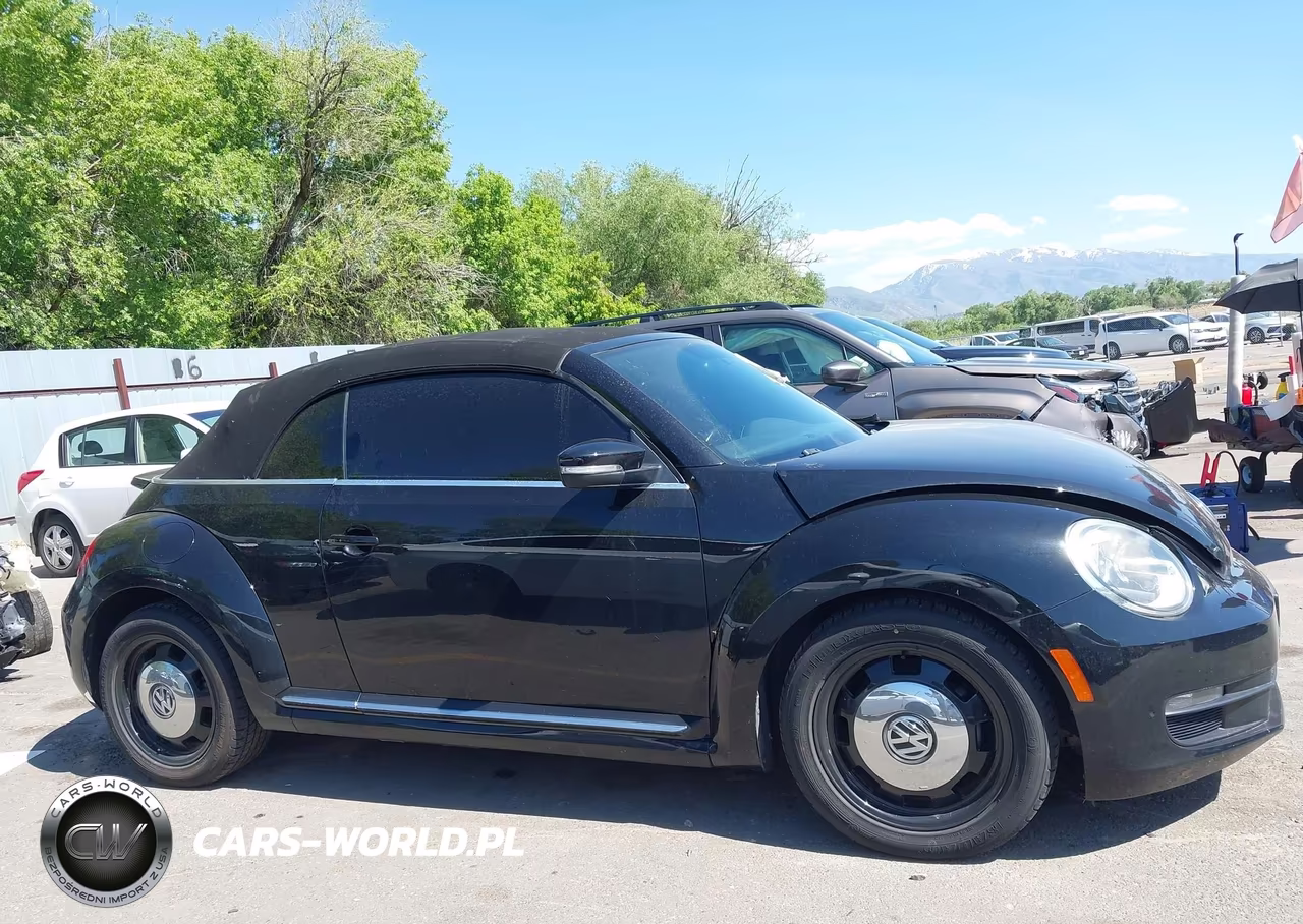 2013 Volkswagen Beetle 2.5L VIN:3VW5P7AT0DM832635 - 13
