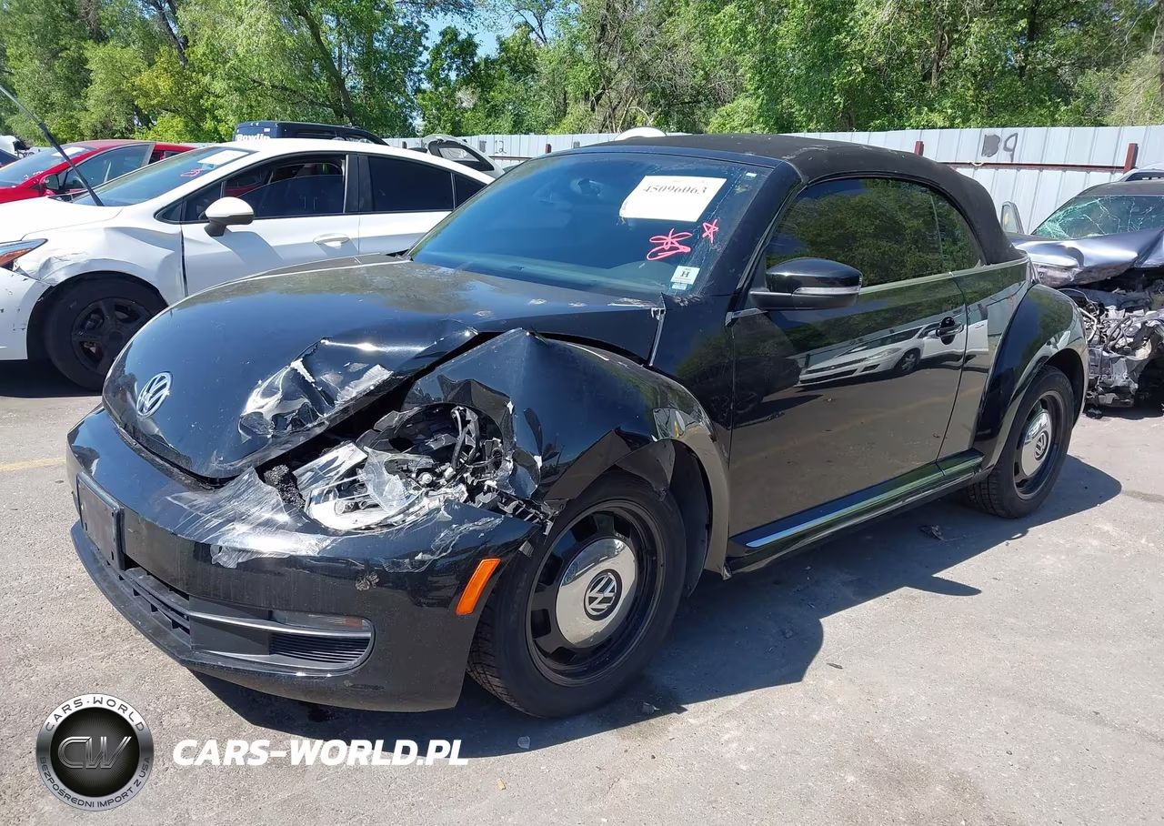2013 Volkswagen Beetle 2.5L VIN:3VW5P7AT0DM832635 - 2
