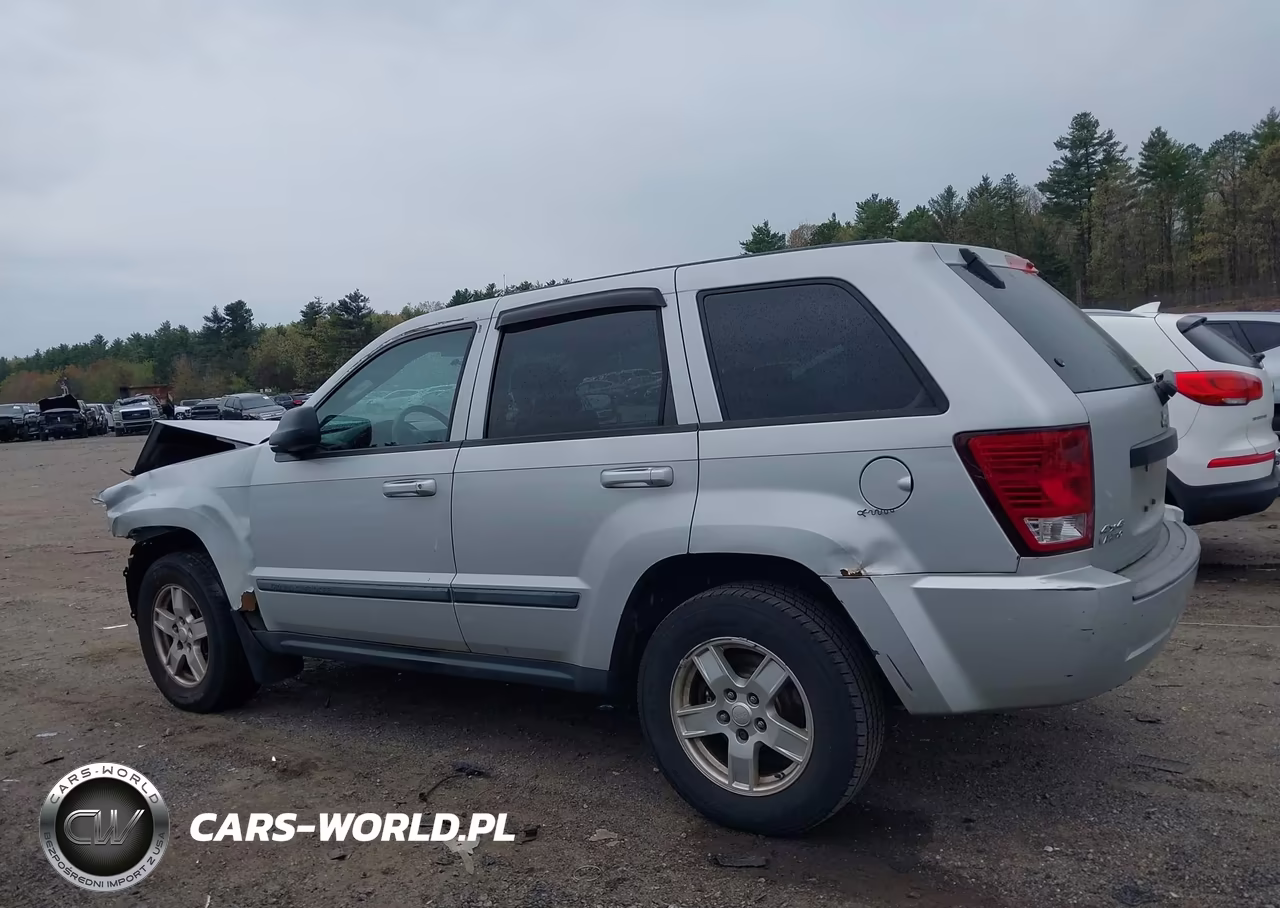 2007 Jeep Grand Cherokee Laredo VIN:1J8GR48K27C581634 - 15