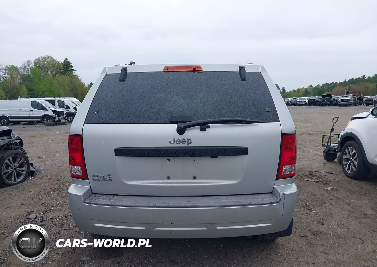 2007 Jeep Grand Cherokee Laredo VIN:1J8GR48K27C581634 - 17
