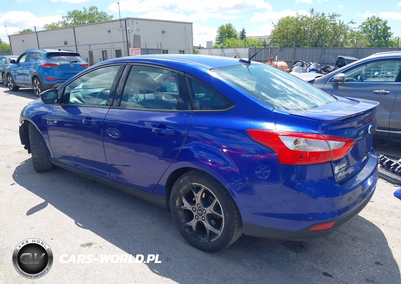 2013 Ford Focus Se VIN:1FADP3F21DL319568 - 3