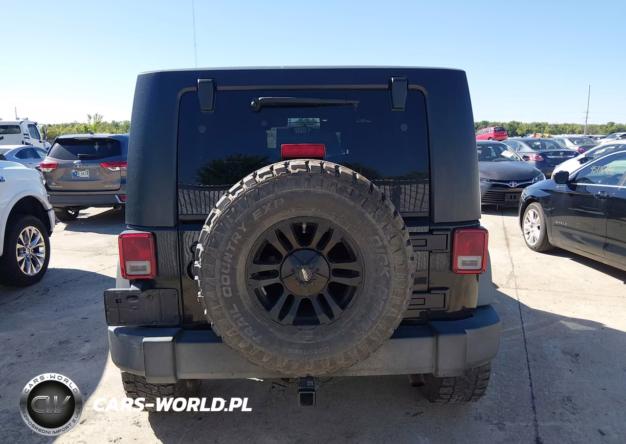 2008 Jeep Wrangler Unlimited Rubicon VIN:1J4GA69168L545697 - 16
