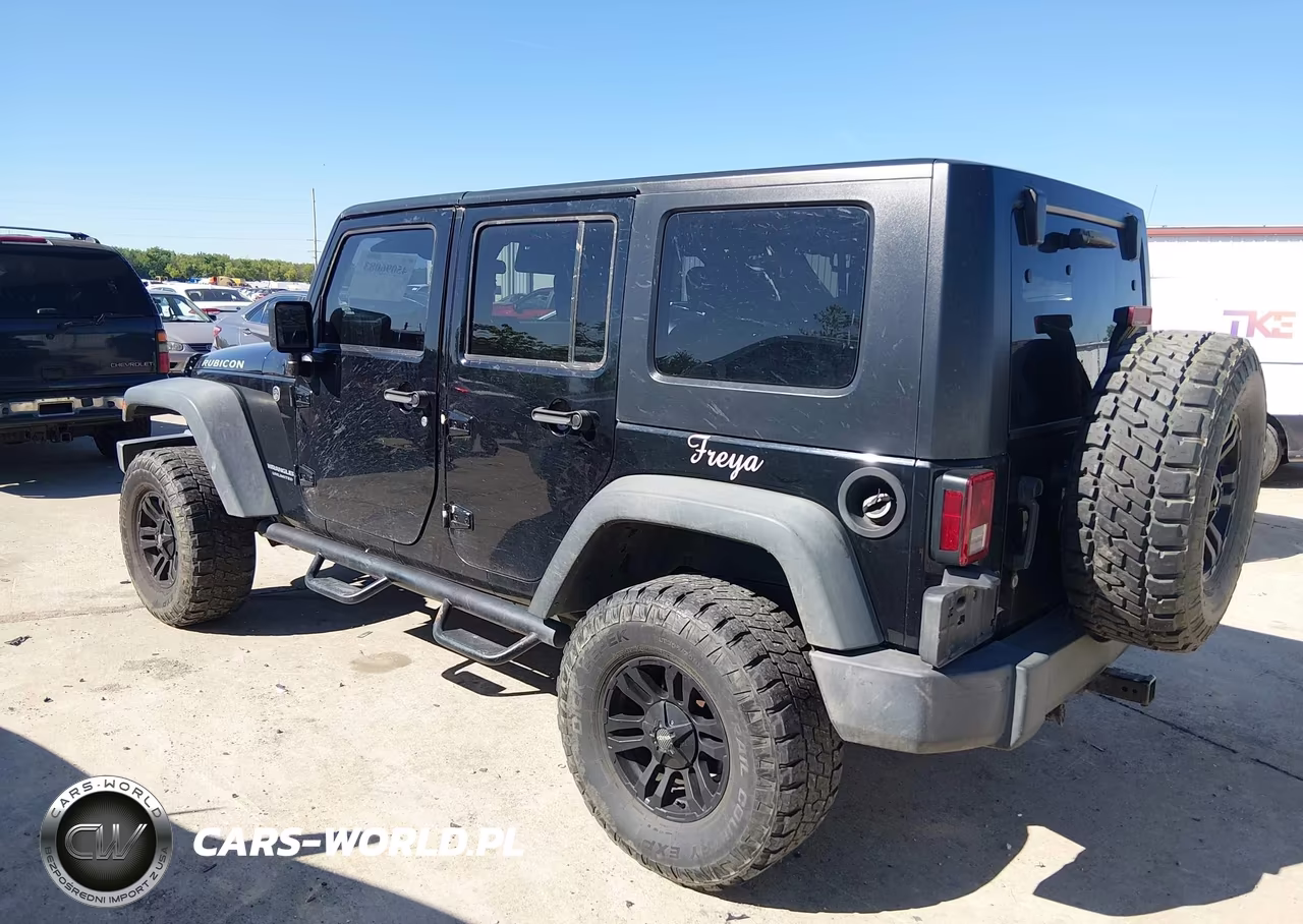 2008 Jeep Wrangler Unlimited Rubicon VIN:1J4GA69168L545697 - 3