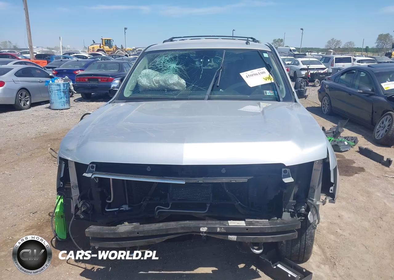 2013 Chevrolet Tahoe Ltz VIN:1GNSKCE01DR269825 - 12