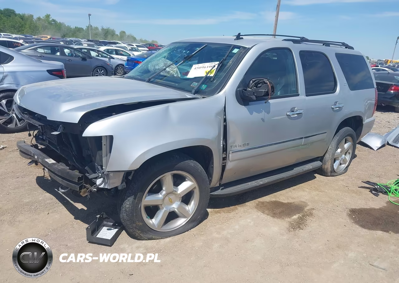 2013 Chevrolet Tahoe Ltz VIN:1GNSKCE01DR269825 - 2