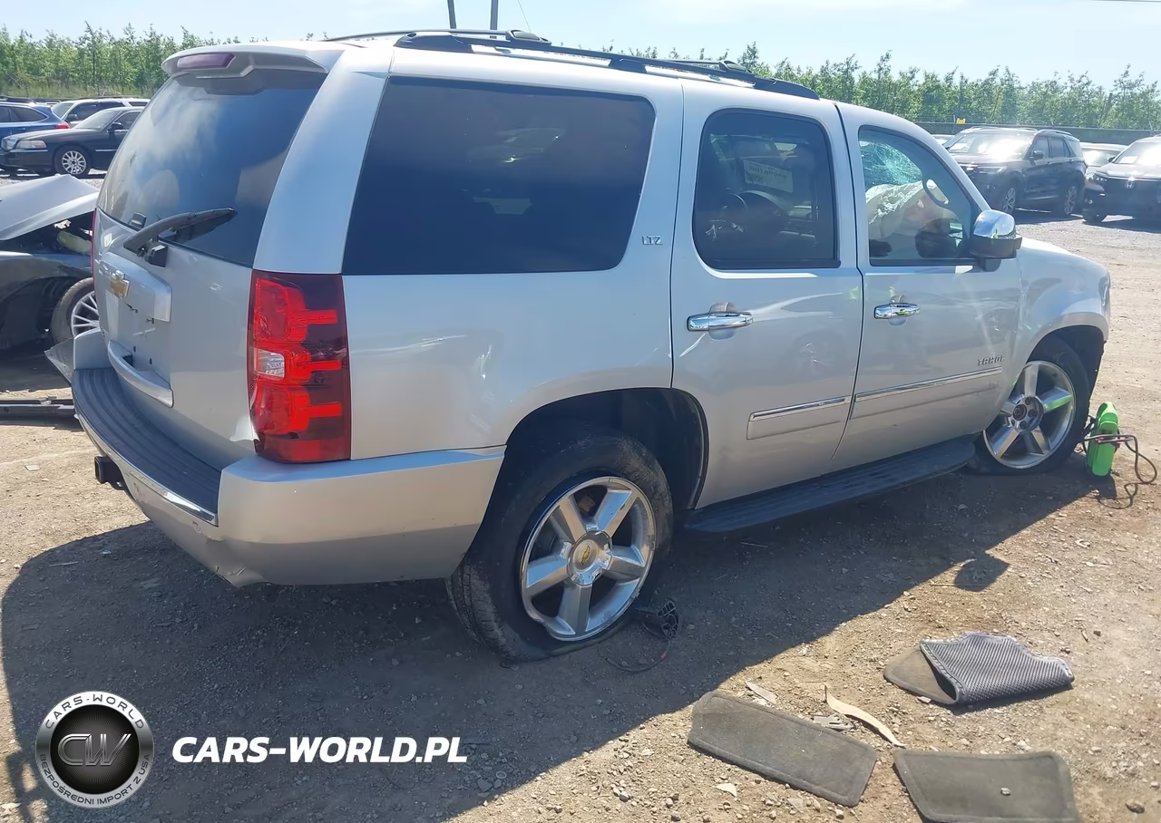 2013 Chevrolet Tahoe Ltz VIN:1GNSKCE01DR269825 - 4