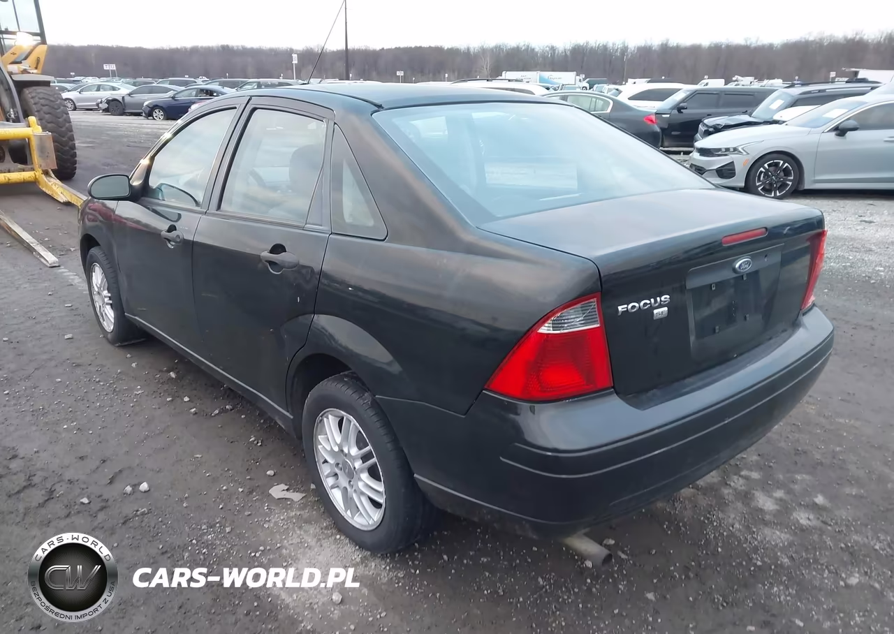 2007 Ford Focus S-Se-Ses VIN:1FAHP34N17W275783 - 3
