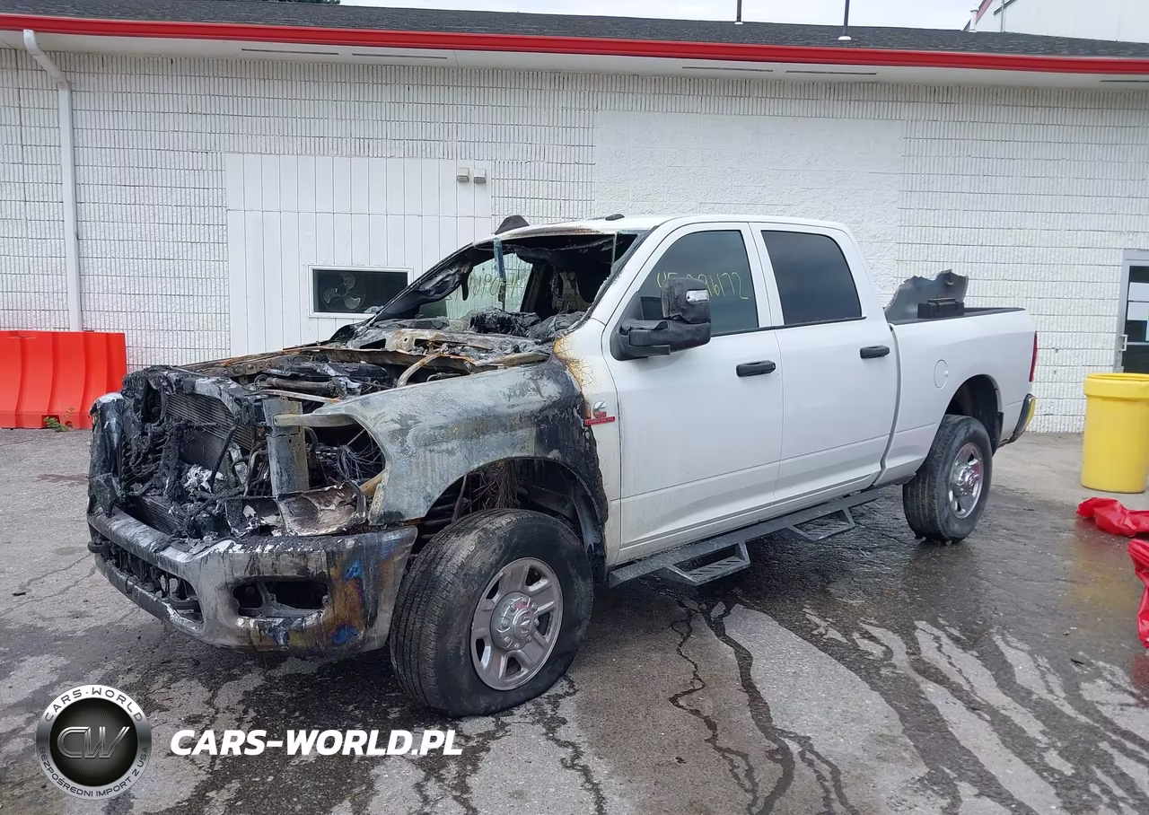 2023 Ram 3500 Tradesman 4X4 6'4 Box