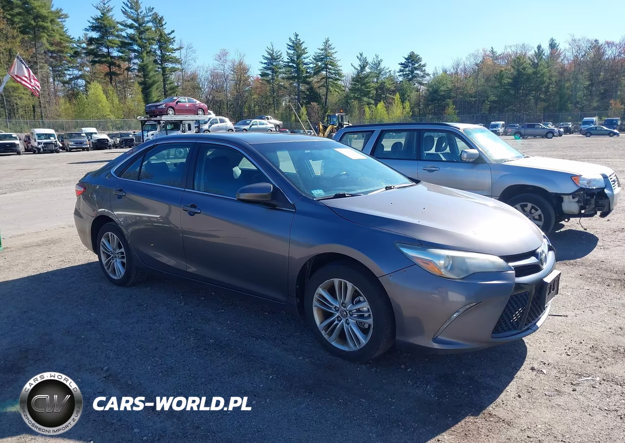 Główne zdjęcie 2015 Toyota Camry Se