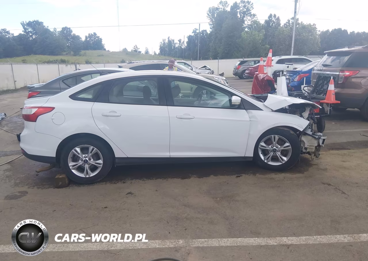 2014 Ford Focus Se VIN:1FADP3F26EL145322 - 14