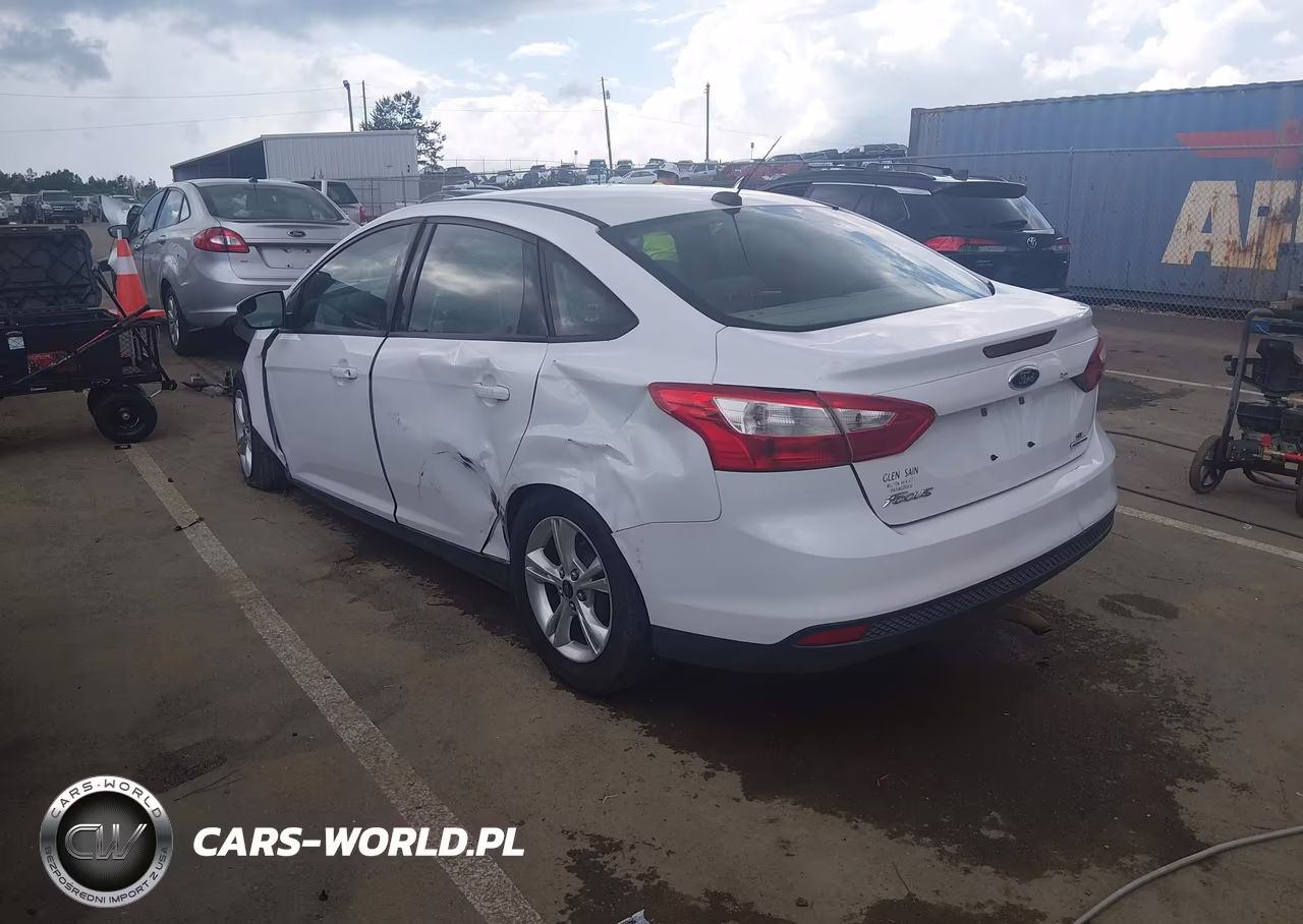 2014 Ford Focus Se VIN:1FADP3F26EL145322 - 3