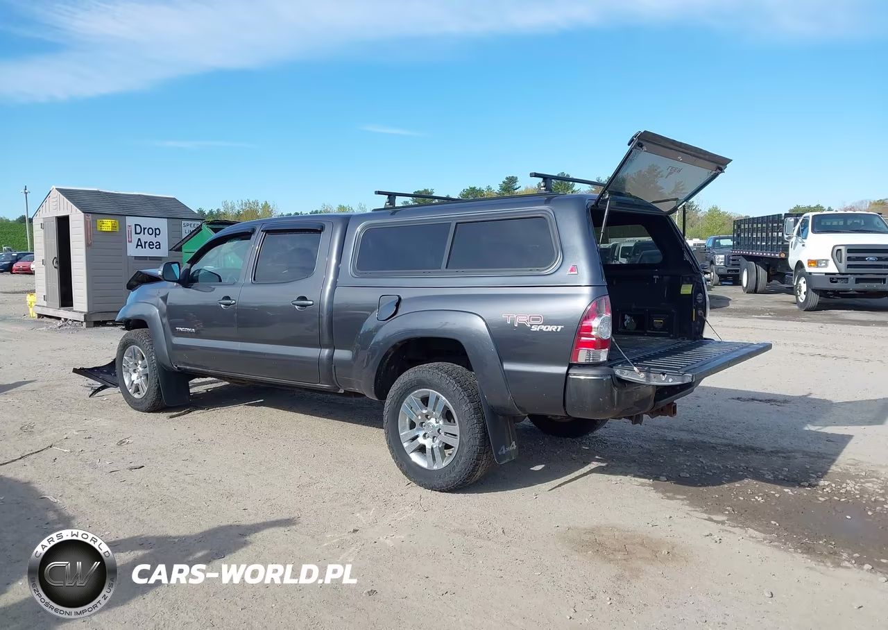 2012 Toyota Tacoma Base V6 VIN:3TMMU4FN3CM039988 - 3