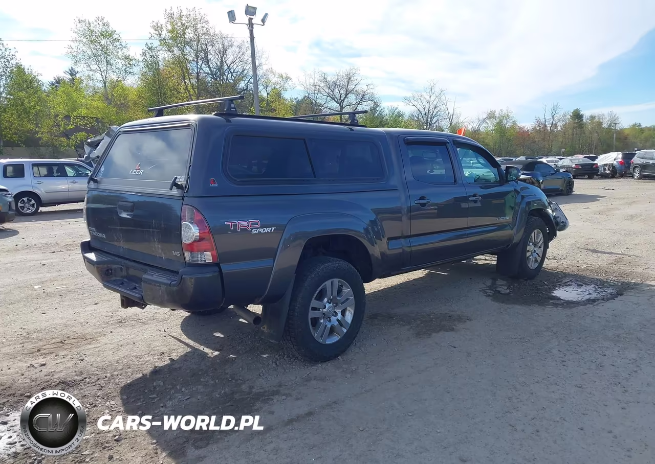 2012 Toyota Tacoma Base V6 VIN:3TMMU4FN3CM039988 - 4
