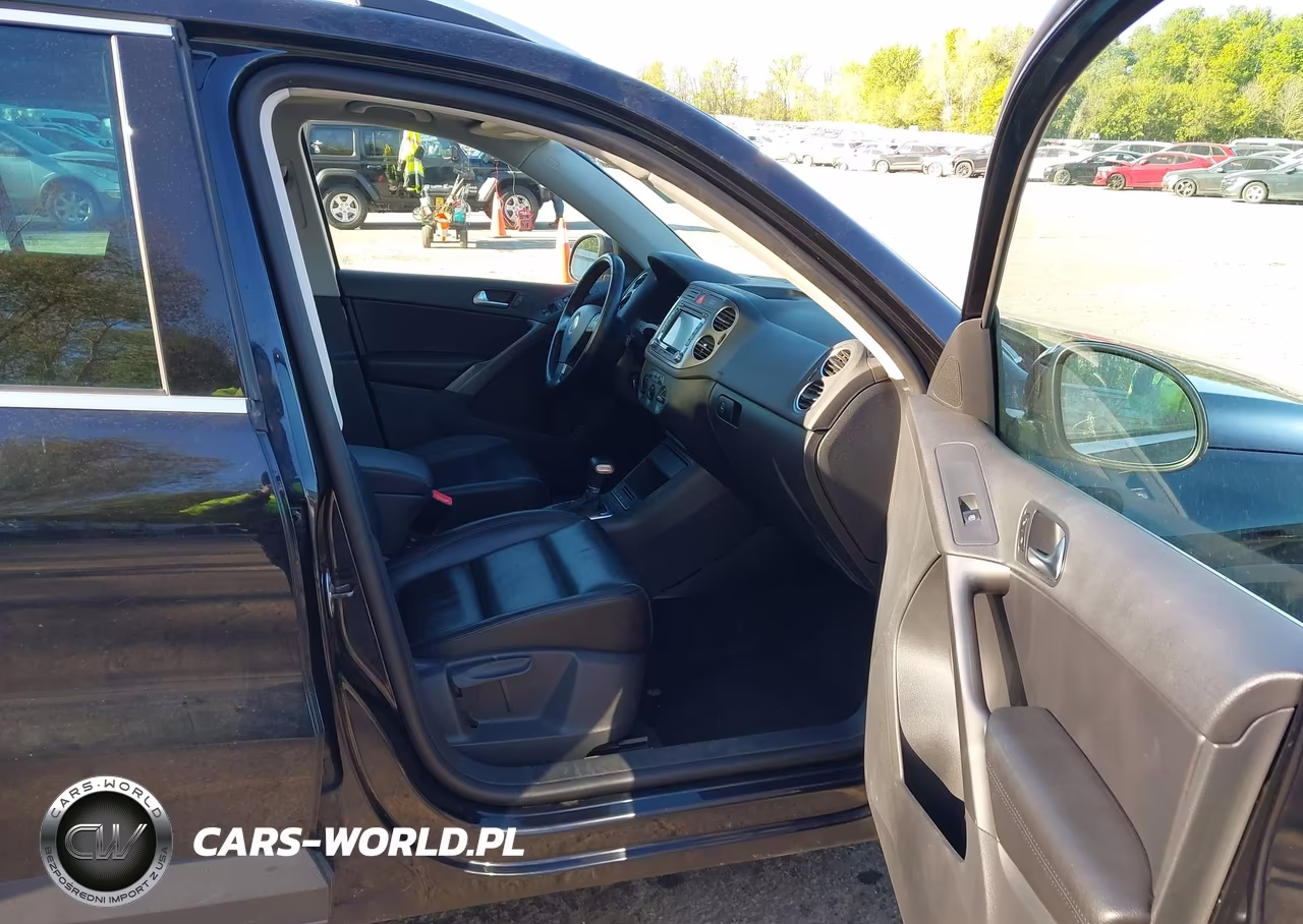 2010 Volkswagen Tiguan Se VIN:WVGBV7AX6AW510524 - 5