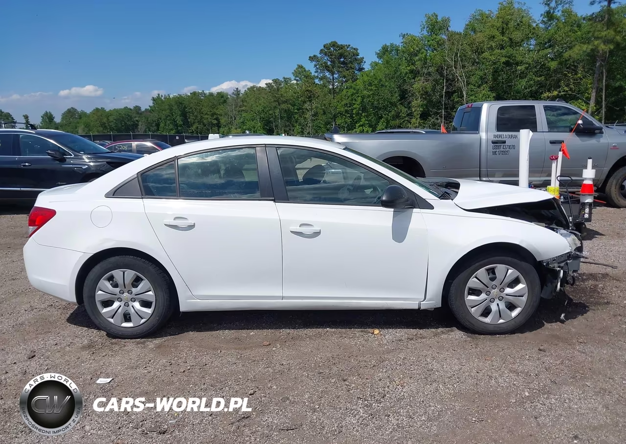 2014 Chevrolet Cruze Ls Auto VIN:1G1PA5SH1E7356556 - 14