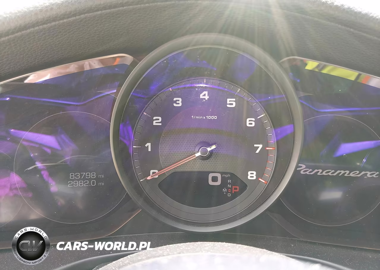 2018 Porsche Panamera 4 VIN:WP0AA2A76JL119647 - 7