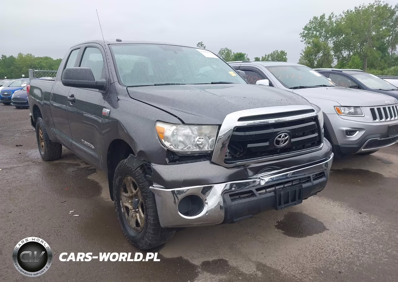 2013 Toyota Tundra Grade 5.7L V8