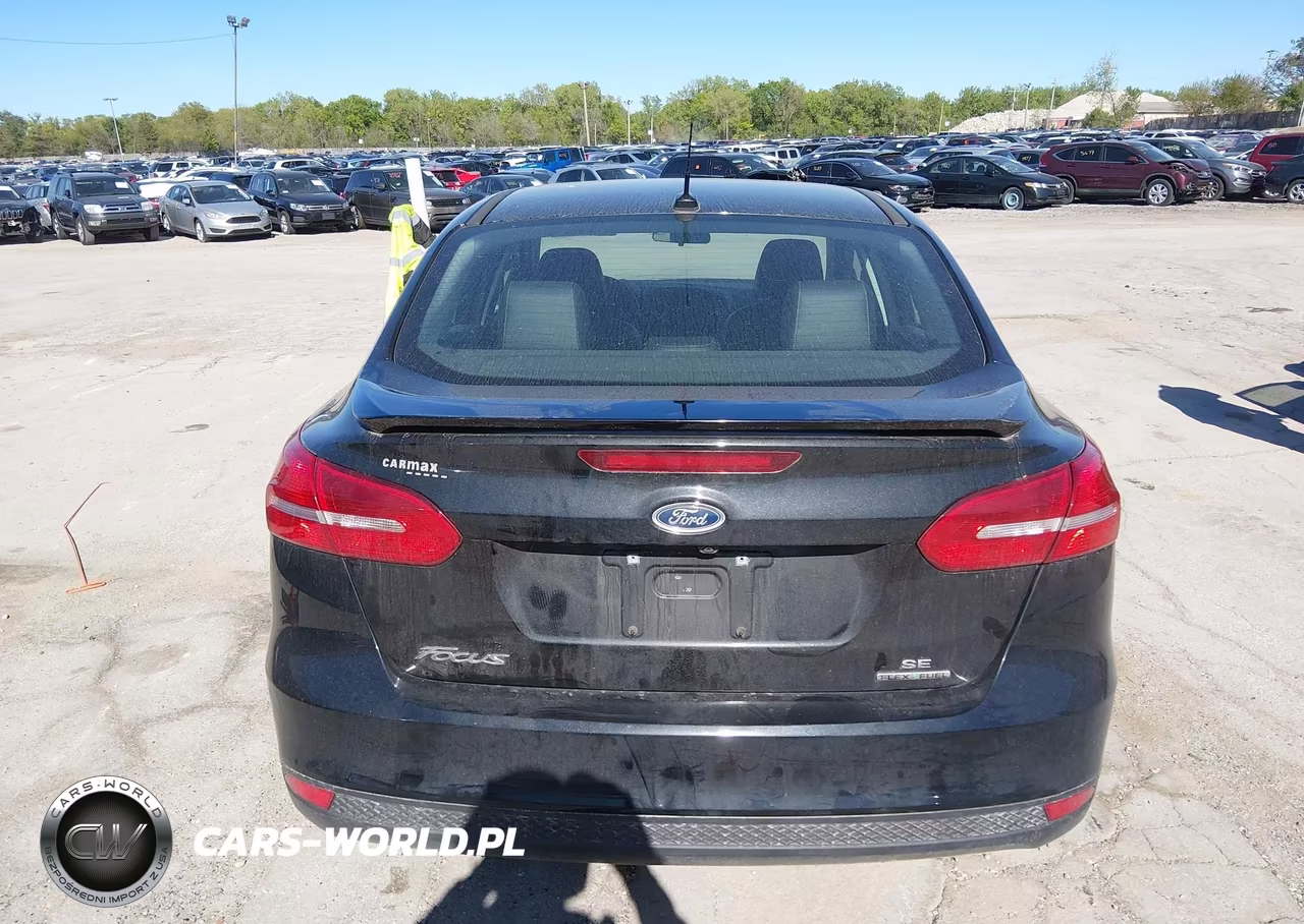 2015 Ford Focus Se VIN:1FADP3F22FL200804 - 16