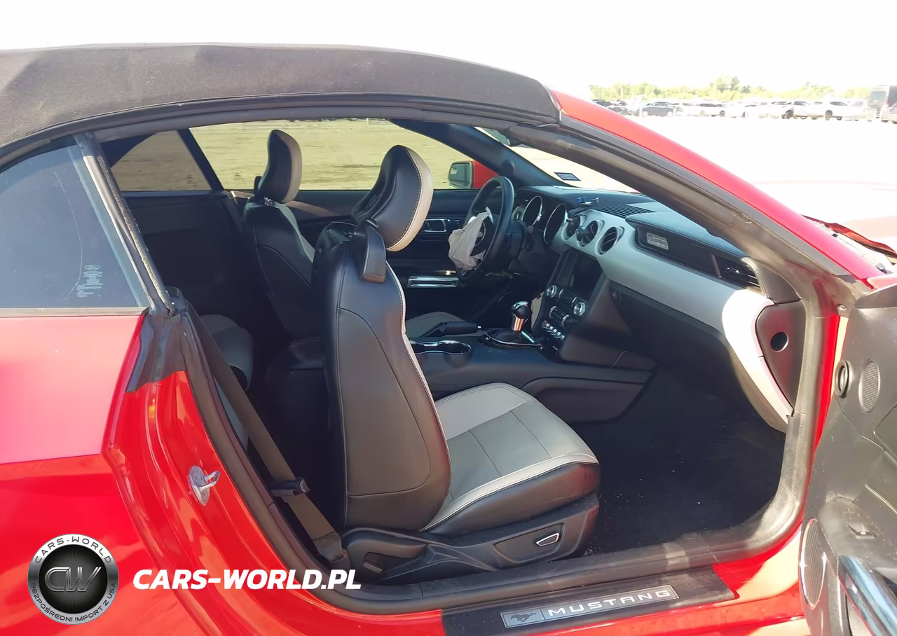 2017 Ford Mustang Gt Premium VIN:1FATP8FF8H5218453 - 5