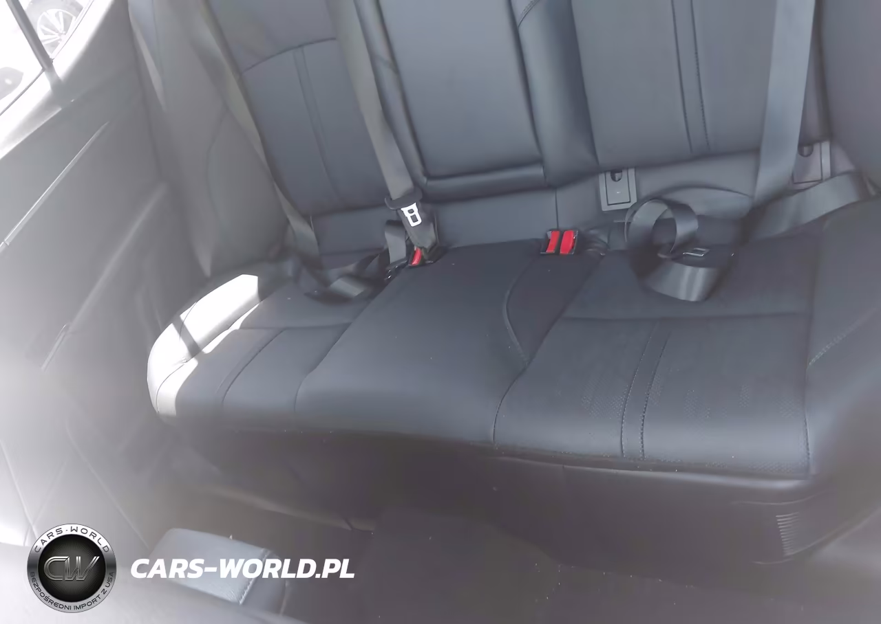 2026 Toyota Camry Xse VIN:4T1DAACK1TU671283 - 8