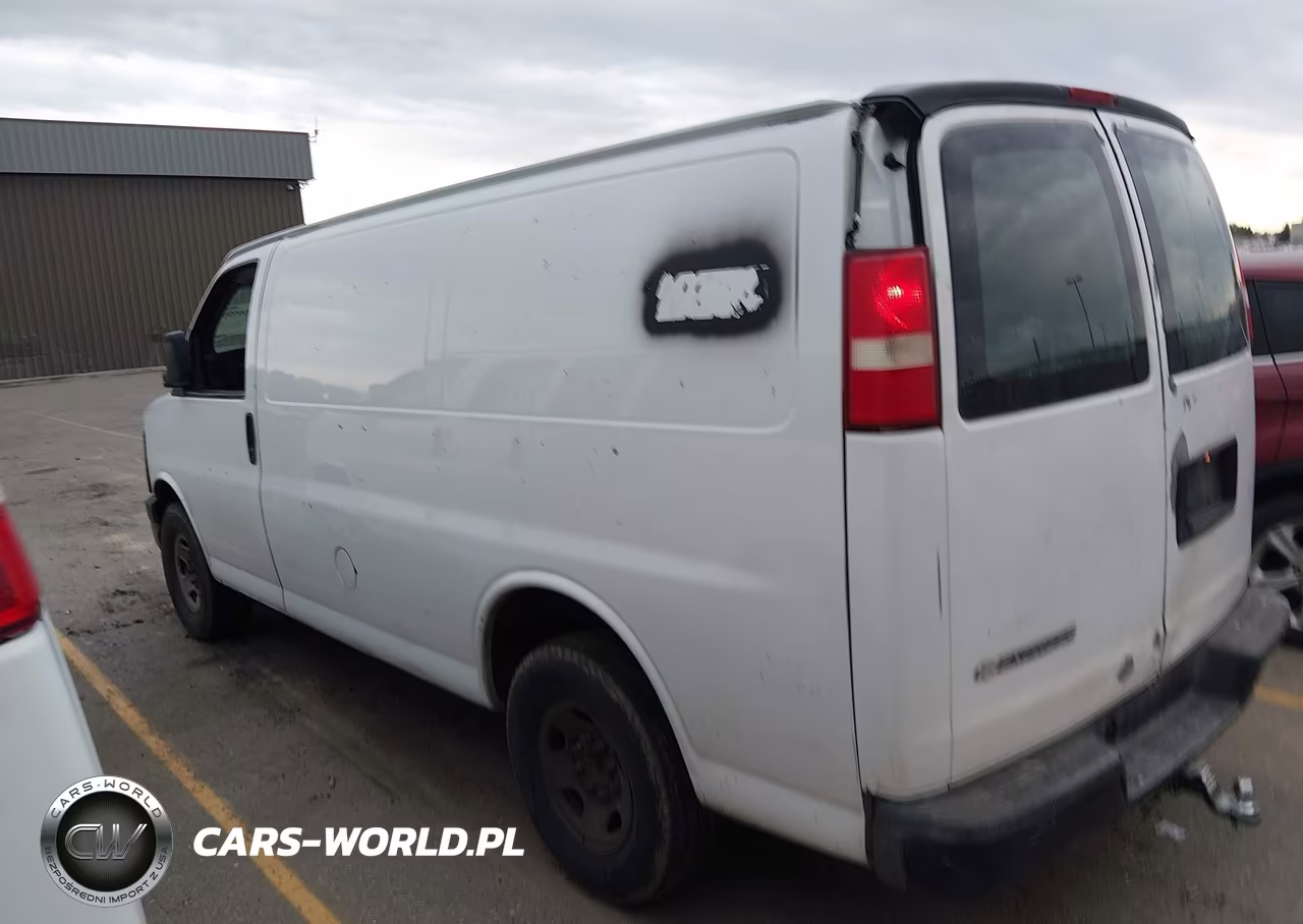 2008 Chevrolet Express Work Van VIN:1GCGG25C681212500 - 3