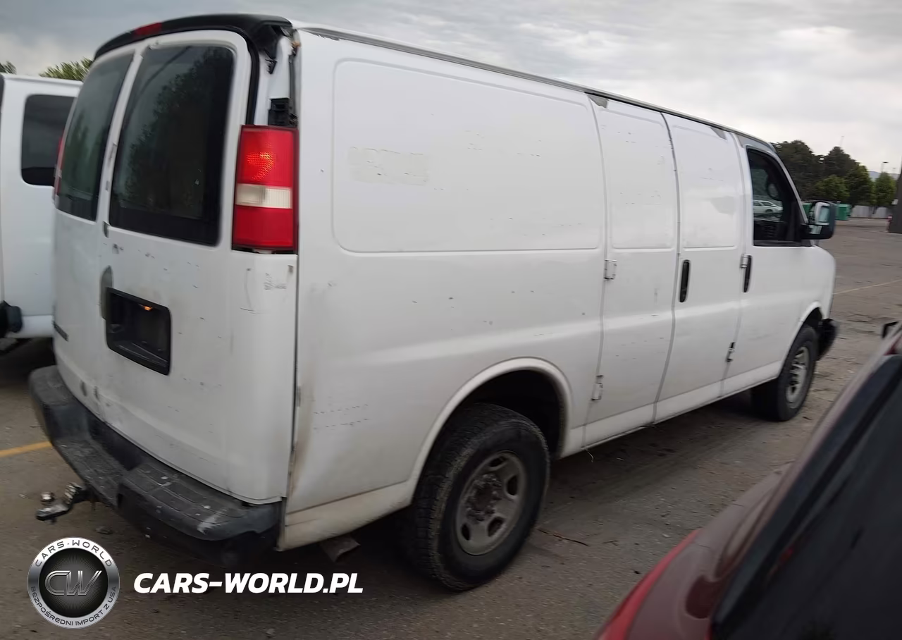 2008 Chevrolet Express Work Van VIN:1GCGG25C681212500 - 4