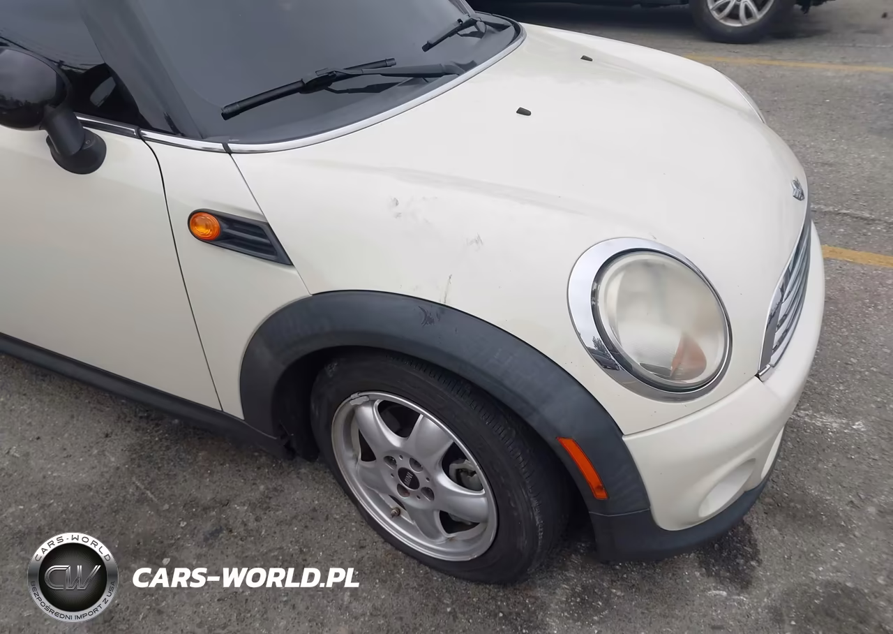 2011 Mini Cooper VIN:WMWSU3C5XBT099415 - 17